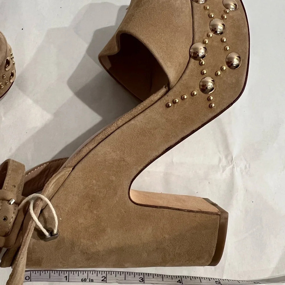 ITALIAN Julie Dee Platform Heels Beige Suede Women's Sz EU 39 US 9 NWB - Picture 10 of 10
